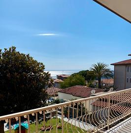 Aci Castello panoramicissimo 4 vani arredato