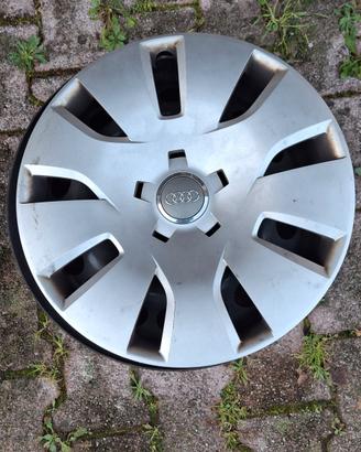 Cerchi e copricerchi R16 AUDI