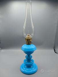 Lampada a petrolio turchese