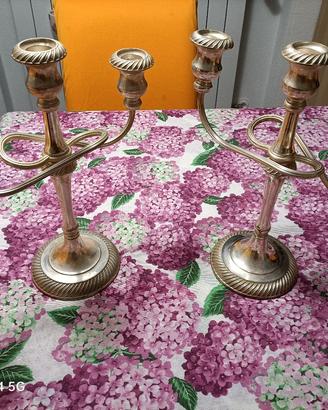 due candelabri silver Place, in buono stato