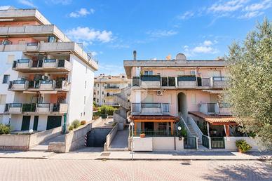 3 LOCALI A VASTO