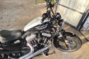 Harley-Davidson Sportster XL 1200 Forty-Eight