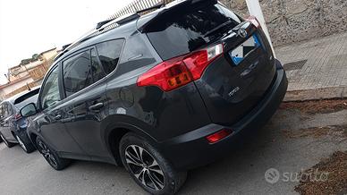 Toyota RAV4 IV 2.0 diesel