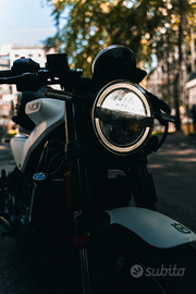 Husqvarna Vitpilen 401 - Milano