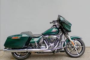 HARLEY-DAVIDSON Street Glide 117 1923 1.9 Color