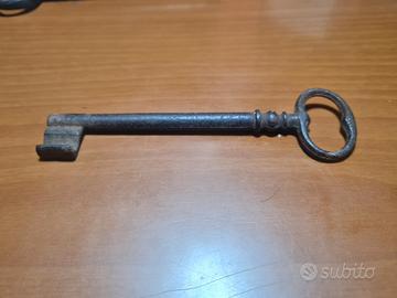 ANTICA CHIAVE PORTONE IN FERRO 