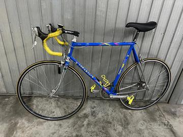 Bicicletta corsa  pinarello