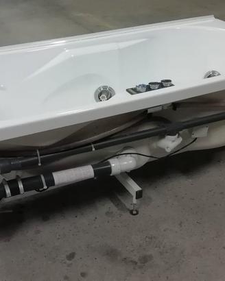 jacuzzi idromassaggio 