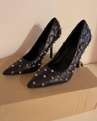 Decollete con borchie