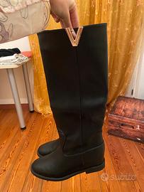 Stivale al ginocchio in ecopelle simil Via Roma 15