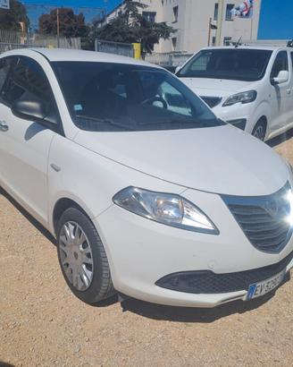 Lancia Ypsilon 1.3 MJT