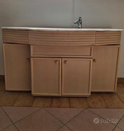 Mobile bagno con specchio
