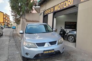 Mitsubishi Outlander 2.0 4X4