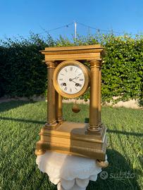 Antico orologio francese Impero a colonne