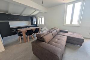 4 LOCALI A SIRMIONE