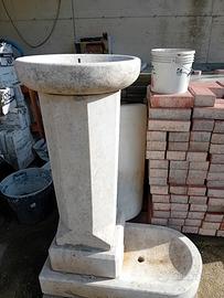 fontana in marmo bianco vintage