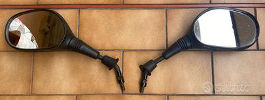 Specchietti retrovisori per Scoter