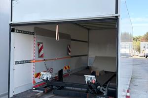 Allestimento furgone 75q.li con sponda idraulica