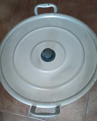 pentola con fornello 