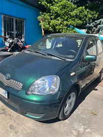 Toyota Yaris 1.0 benzina 2003