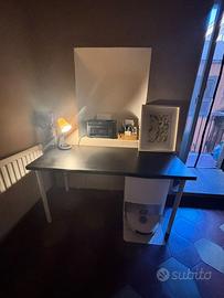 Scrivania IKEA Nera