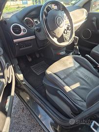 Renault clio 1200