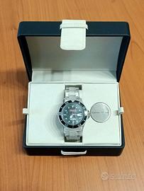 Orologio Coca Cola con elegante custodia originale