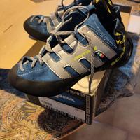 Scarpa per arrampicata