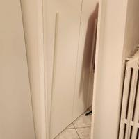 Specchio e scaffale libreria ikea bianco