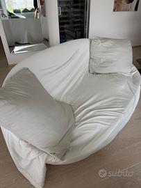 Divani ovali Désireée