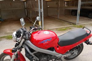 Honda NTV 650 REVERE