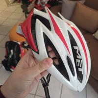 Casco  per pattinaggio