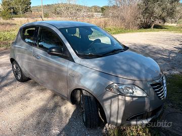 Lancia Ypsilon 0.9 TwinAir benzina silver S&S