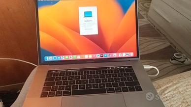 Mac book pro 15 con touch bar (2018)