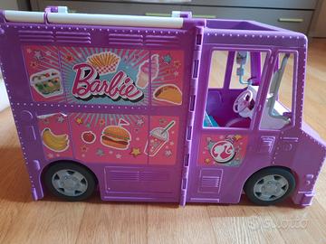 Furgone chiosco di Barbie