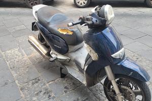scarabeo 400