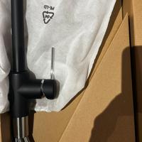 Miscelatore nero opaco estraibile per cucina Paini