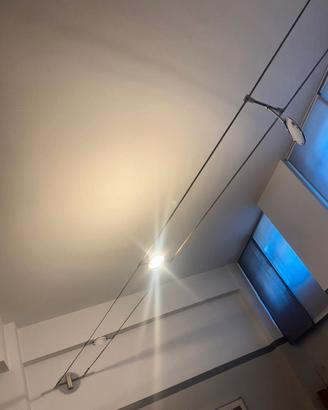 Tesata con 3 luci orientabili