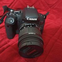 Fotocamera digitale Canon EOS 800D  + obiettivo