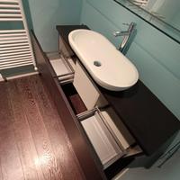 Mobile bagno sospeso design