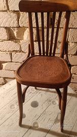 4 Sedie vintage intagliate – robuste, solo da vern