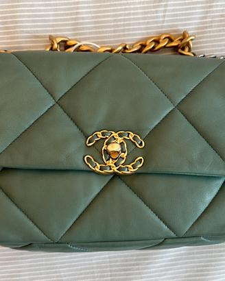 CHANEL borsa 19 SMALL IN PELLE VERDE SALVIA