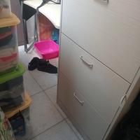 mobile scrivania+scarpiera 