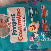 22 pannolini Pampers Costumino peso più 14 kg