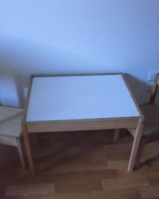 tavolino per bambini in legno con 2 sedie