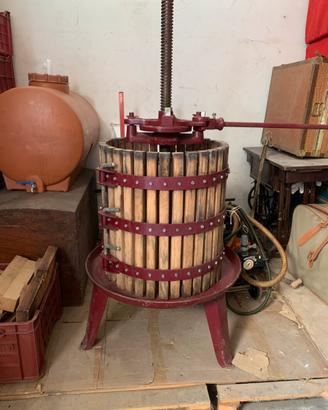 Torchio manuale