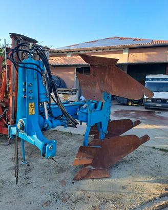 Aratro bivomere annovi