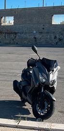 Yamaha X-Max 400
