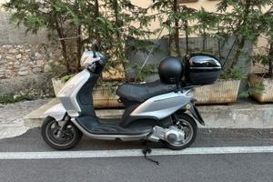 Piaggio Fly 125