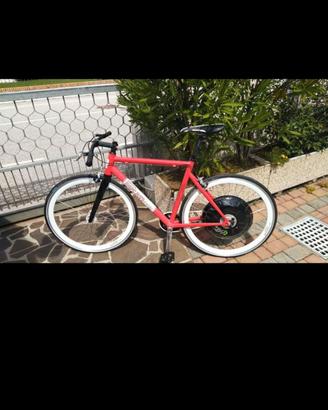 bicicletta elettrica Ducati nuova